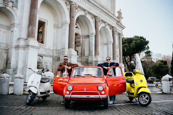 Rome Fiat 500 Vintage Car Tour & Photoshoot — Colosseum to Gianicolo (90 min) photo 5
