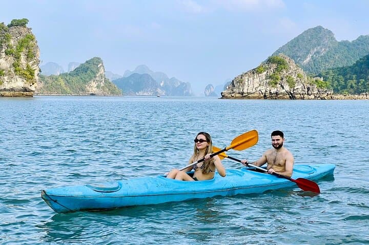 JadeSails Luxury Day Cruise from Hanoi — Halong & Lan Ha Bay Experience photo 4