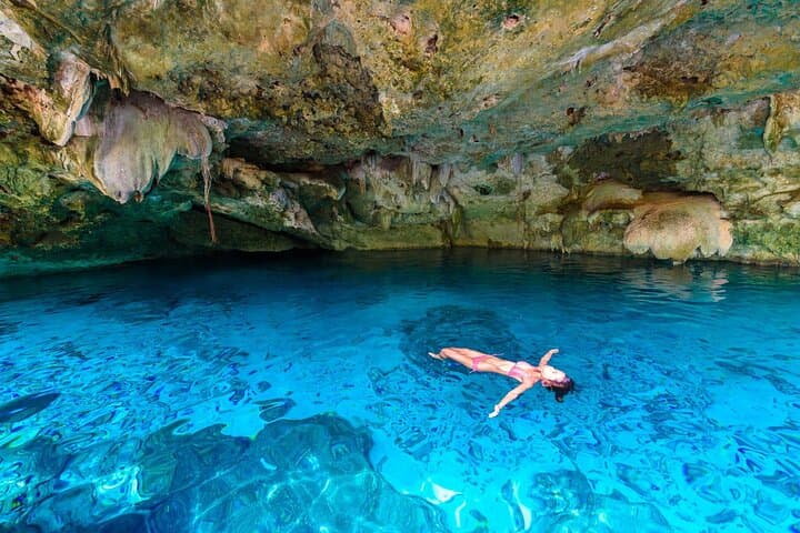 Capri Blue Grotto & Faraglioni All-Inclusive Small-Group Boat Tour photo 4