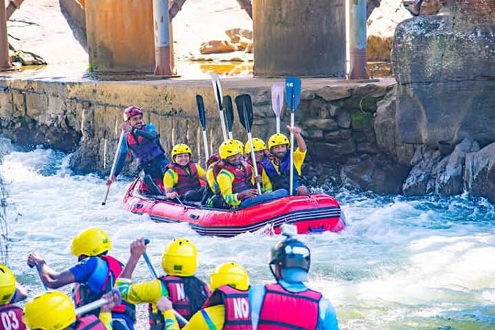 Kandy to Kithulgala Whitewater Rafting: Full-Day Kelani River Adventure photo 5