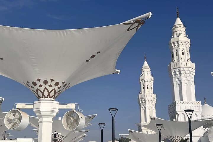 4-Hour Historical Tour of Madinah Landmarks — Quba, Qiblatain & Mount Uhud photo 5