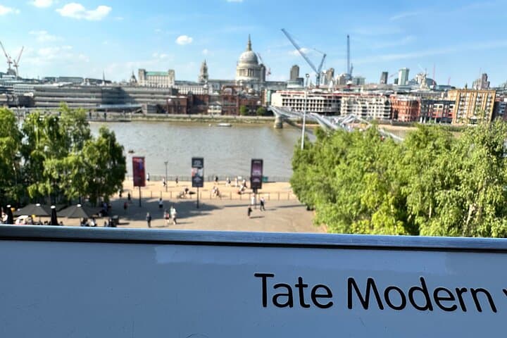 Kid-Friendly Tate Modern Guided Tour: Interactive Family Art Tour in London photo 5