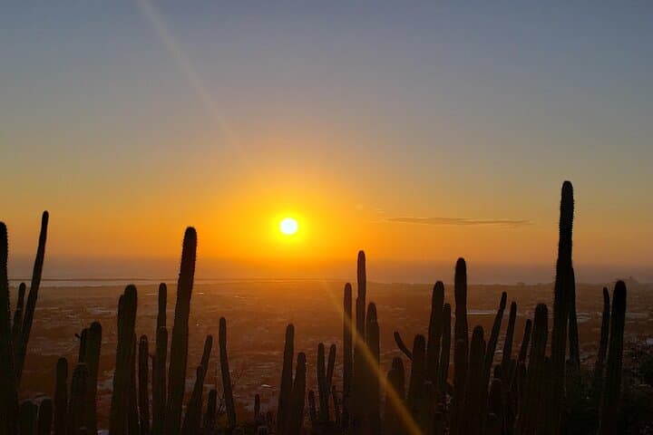 Hooiberg Hill Hike — Sunrise, Sunset & Night Views on Aruba photo 6