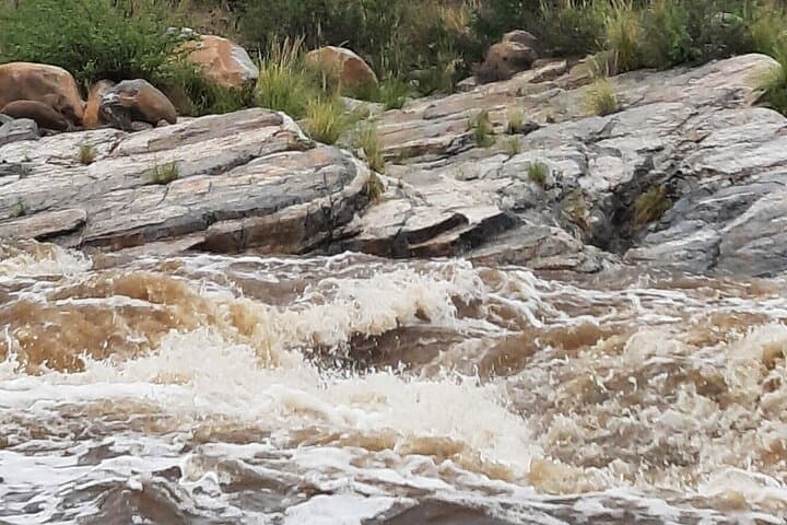 Hiking Ventana Canyon and Sabino Canyon: Seven Falls, Phone Line & Maiden Pools photo 2