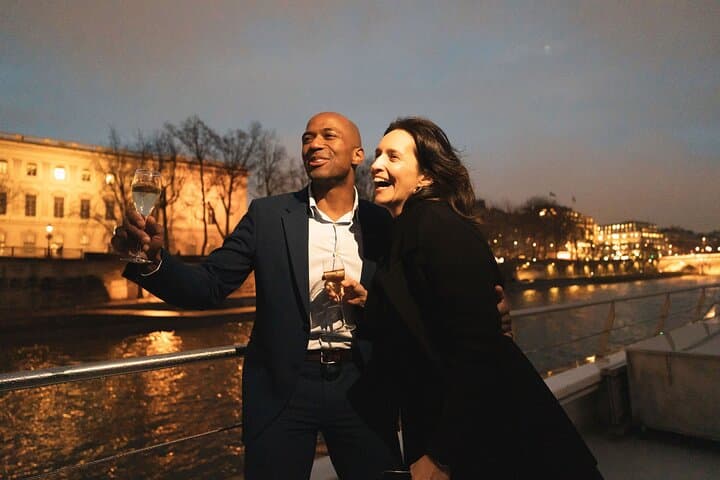 Bastille Day Seine River Dinner Cruise — Champagne, Monuments & Fireworks