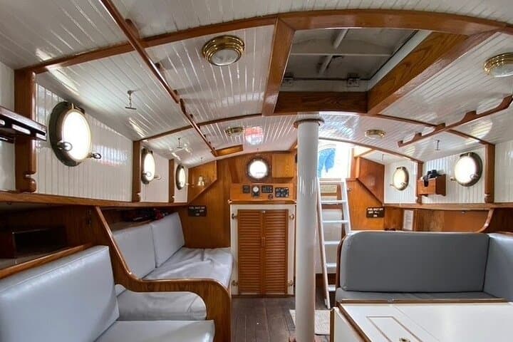 Wind Dancer Happy Hour Sail on Grand Traverse Bay — Two-Hour Sunset Cruise photo 4