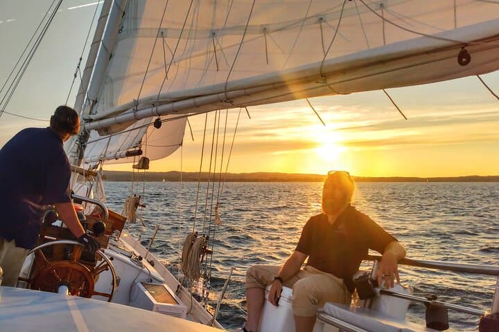 Wind Dancer Happy Hour Sail on Grand Traverse Bay — Two-Hour Sunset Cruise photo 5