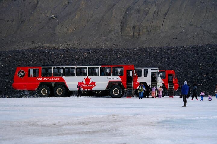 4-Day Banff Yoho Jasper Tour: Lake Louise, Columbia Icefield & Emerald Lake photo 5