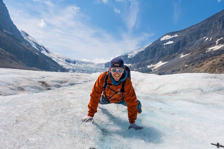 4-Day Banff Yoho Jasper Tour: Lake Louise, Columbia Icefield & Emerald Lake photo 6