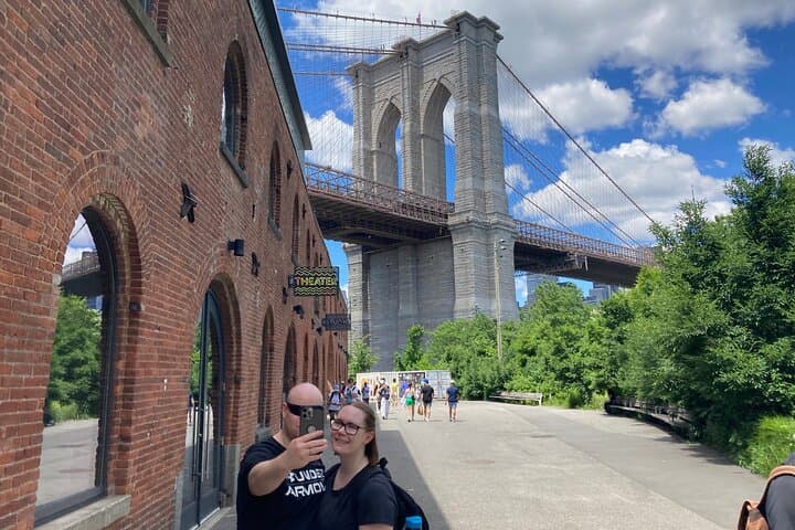 Ride the Brooklyn Bridge & Waterfront: Guided Bike Tour from City Hall photo 4