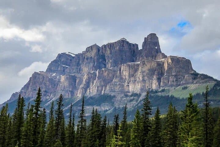Banff Day Tour: Lake Louise, Moraine Lake & Banff Highlights photo 2