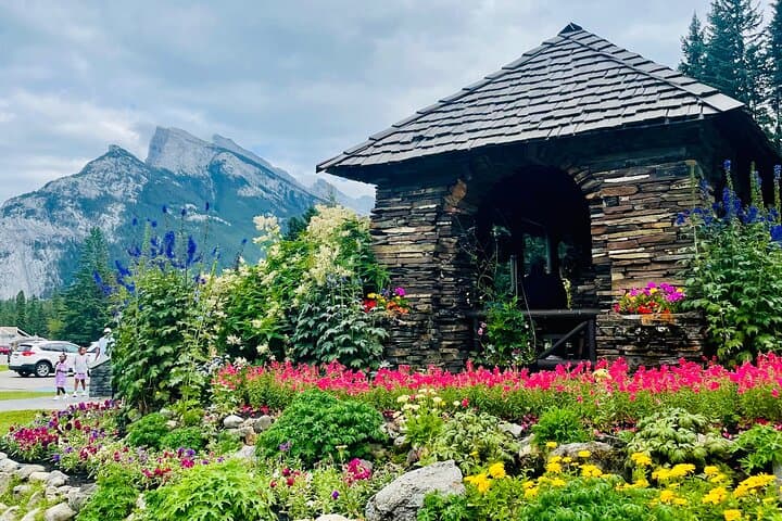 Banff Day Tour: Lake Louise, Moraine Lake & Banff Highlights photo 3