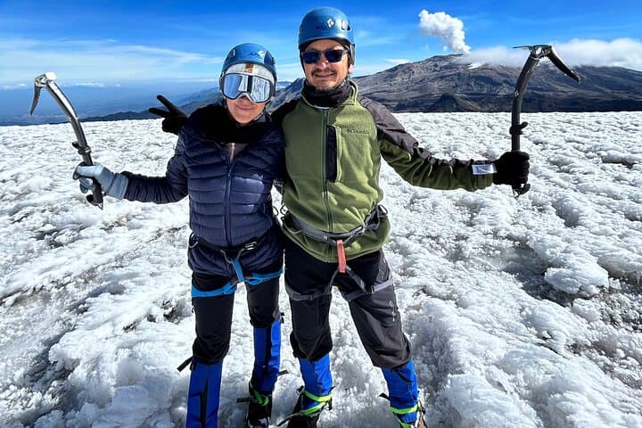 Snowy Santa Isabel Day Trip from Manizales — PNN Los Nevados photo 3