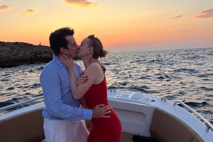 Sunset Proposal Boat Cruise in Sorrento — Private Romantic Charter photo 2