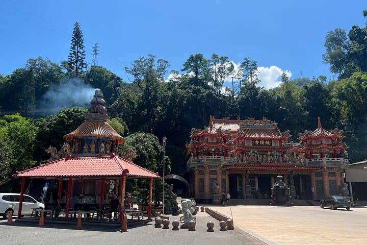 Alishan Day Tour from Chiayi — Ancient Trees, Forest Trails & Sea of Clouds photo 5