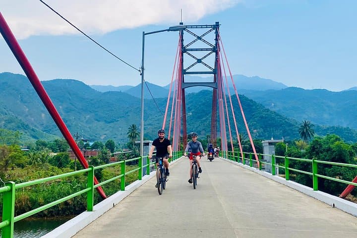 Cycle Hoi An: Rent a Trek Marlin and Ride Rice Fields to the Coast photo 4