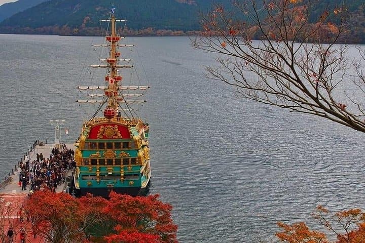 One-Day Hakone Private Tour: Ropeway, Lake Ashi Cruise & Onsen from Tokyo photo 4