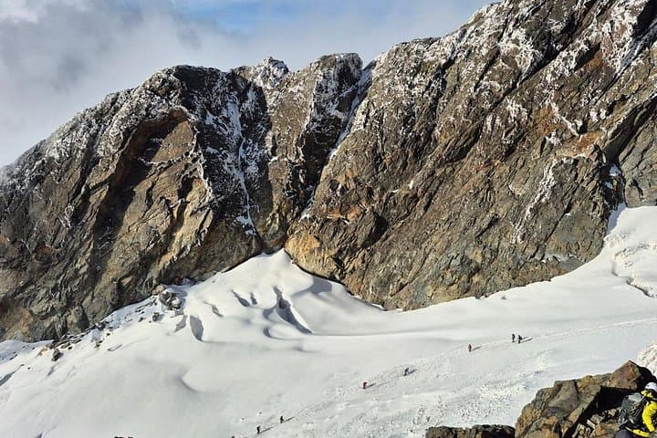 Conquer Mount Rwenzori: Multiday Expedition to Margherita Peak (5109m) photo 6