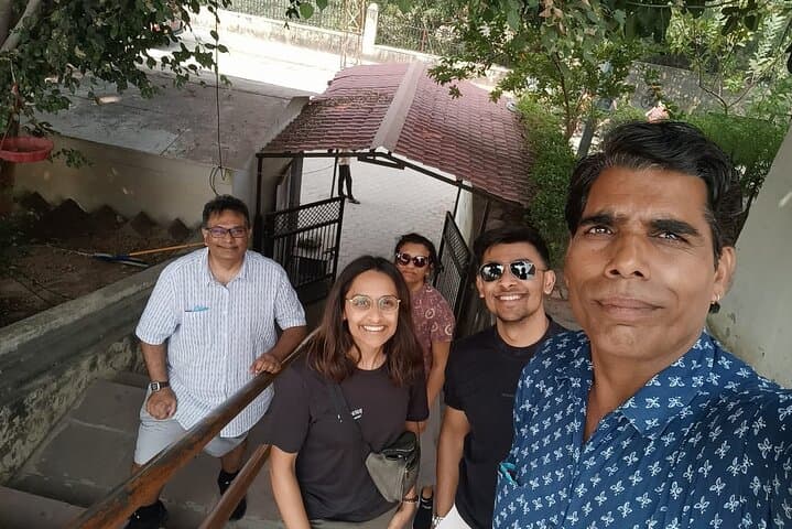 Private Full-Day Udaipur Tour: City Palace, Lake Pichola & Temples photo 6