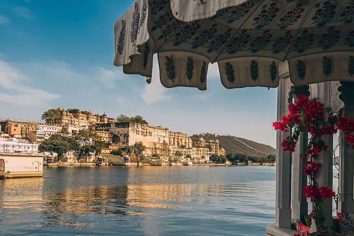 Private Full-Day Udaipur Tour: City Palace, Lake Pichola & Temples