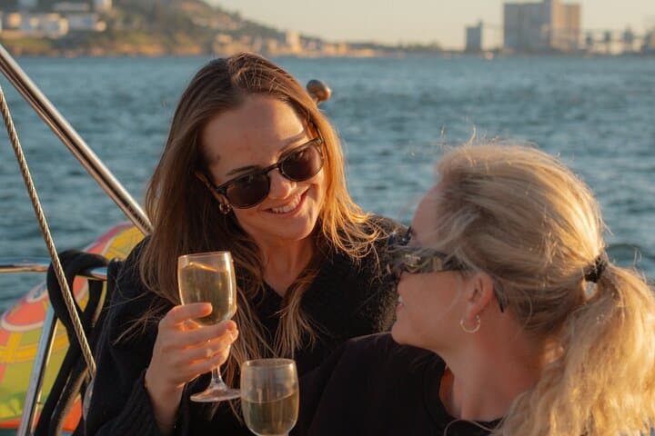 Lisbon 2-Hour Sunset Sailing Cruise with Wine on the Tagus photo 5