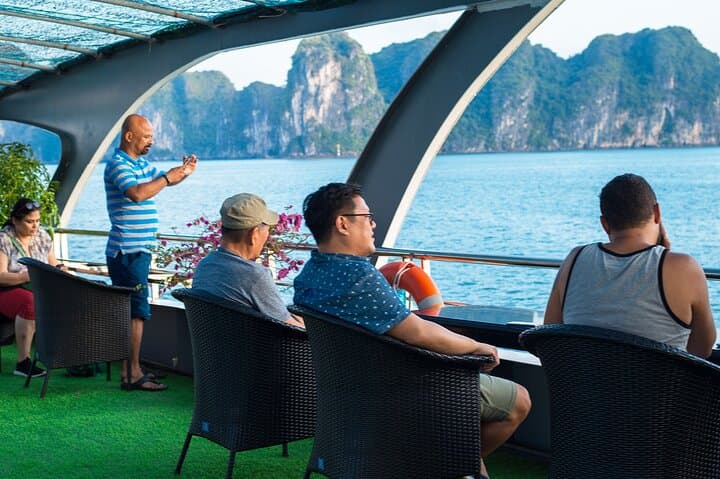 Halong Bay One-Day Cruise from Hanoi: Caves, Kayaking & Limousine Shuttle photo 2