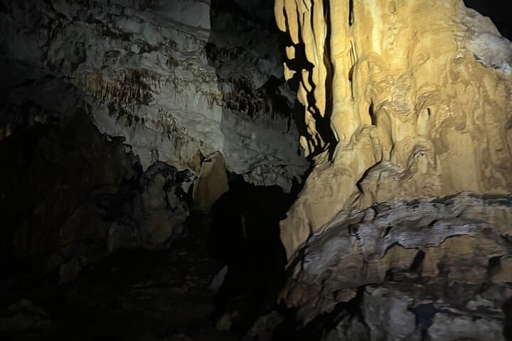 Exploring the Puerto Princesa Underground River: Palawan's Subterranean Boat Tour photo 3