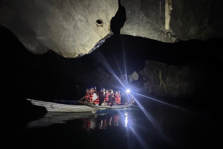 Exploring the Puerto Princesa Underground River: Palawan's Subterranean Boat Tour photo 4