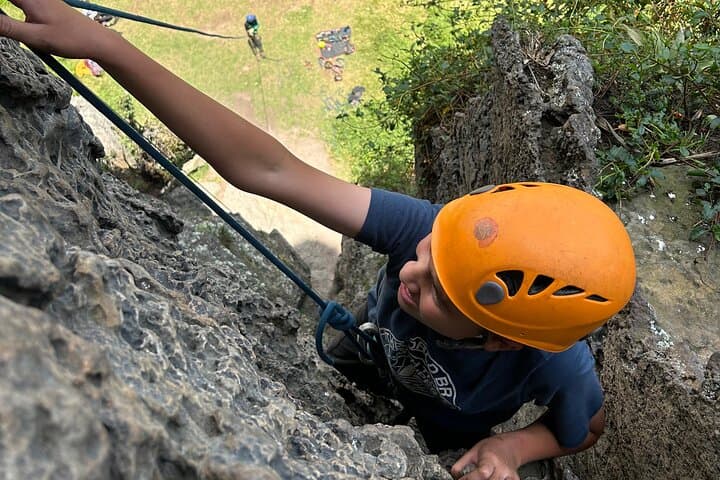 Climb Rocas de Suesca: 4-Hour Guided Rock Climbing Near Bogotá photo 3