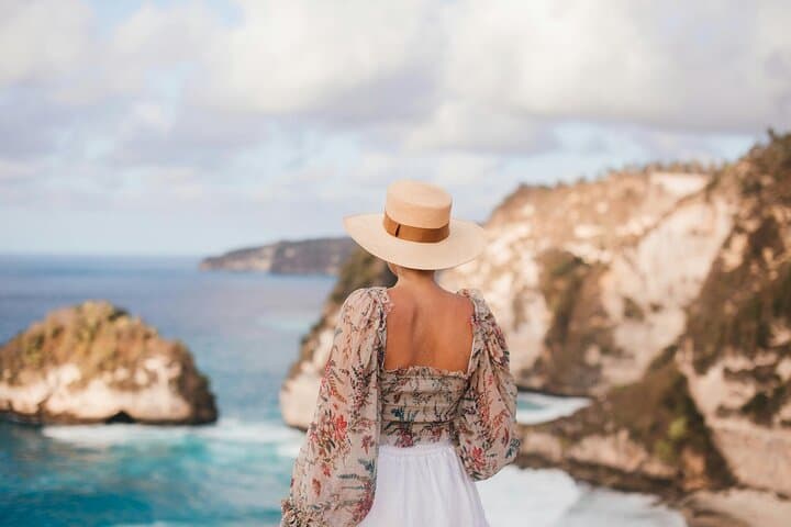 Explore Finisterre and Costa da Morte: Private Day Tour from Santiago