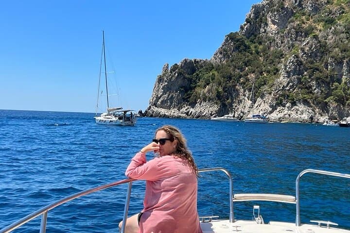 Amalfi Coast Private Boat Tour: Premium All-Inclusive Day from Sorrento photo 6