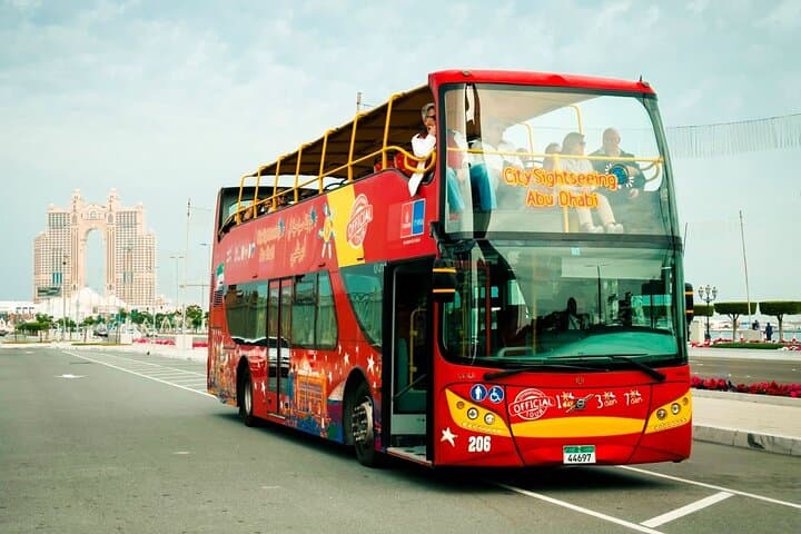 Abu Dhabi & Dubai Hop-On Hop-Off Bus Tour Guide: Stops, Timing & Practical Tips