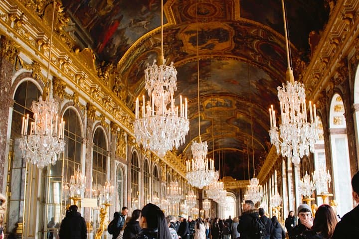 Versailles Palace & Gardens Skip-the-Line Guided Tour with Seine River Cruise