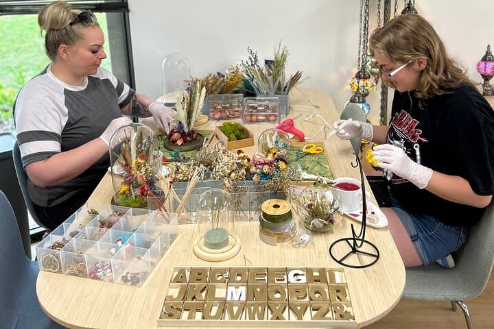 DIY Flower Decorating Class in Orange County — Glass Dome Arrangements