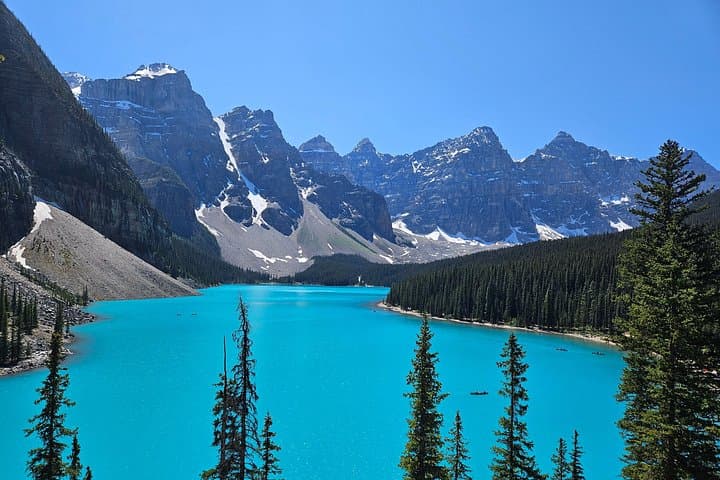 Private Tour: Calgary to Lake Louise and Moraine Lake Day Trip photo 1