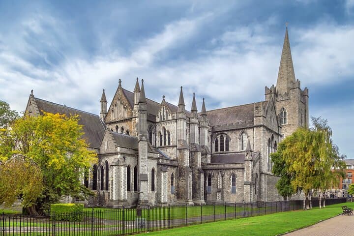 Private Dublin Day Tour — Custom City Highlights, Book of Kells & Guinness photo 2