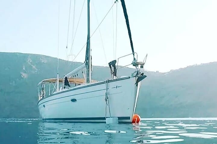 Private Cocktail Sailing Tour Around Santorini Volcano & Hot Springs photo 4