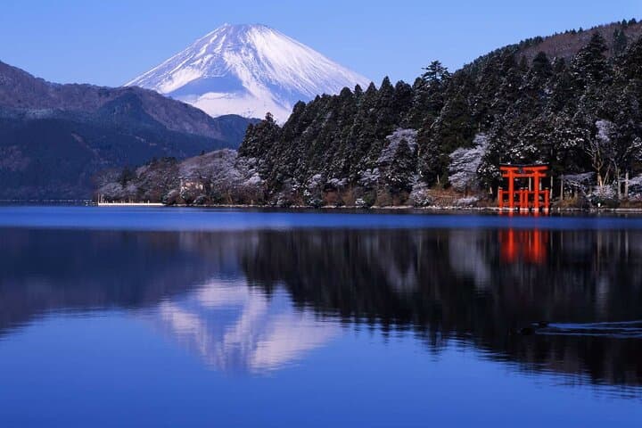 Hakone Private Customized Day Tour — Tailored Lake Ashi, Owakudani & Open-Air Museum photo 2