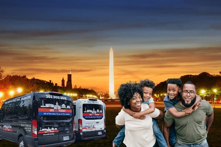 Private DC Monuments by Moonlight: Night Tour of the National Mall