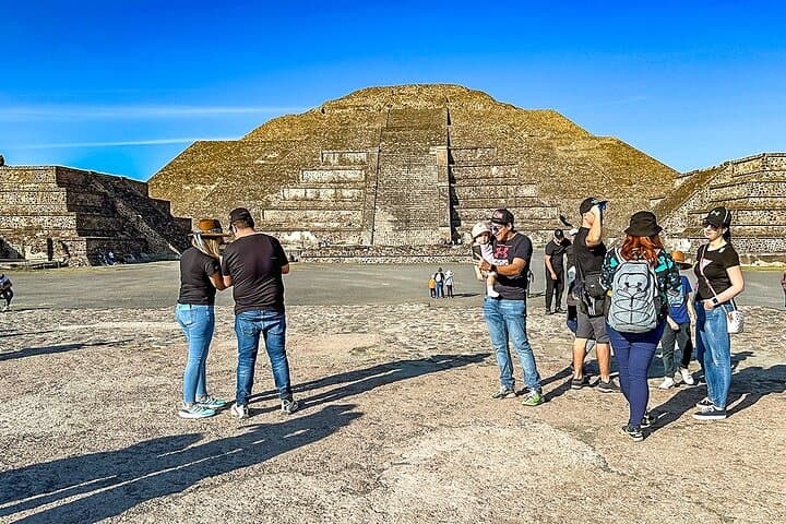 luxury-10-day-mexico-honeymoon-itinerary-ruins-cenotes-beach photo 6