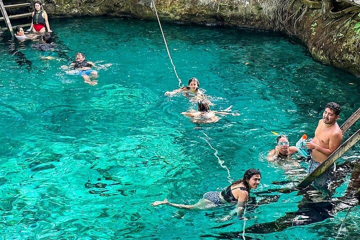luxury-10-day-mexico-honeymoon-itinerary-ruins-cenotes-beach photo 5