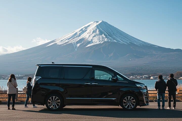 Private Day Tour to Mount Fuji & Hakone from Tokyo: Chureito Pagoda, Lake Kawaguchi & Lake Ashinoko photo 2