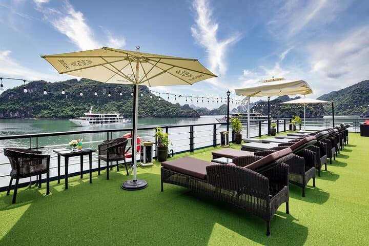 Three-Day Doris Cruise: Halong & Lan Ha Bay Luxury Cruise with Kayaking and Viet Hai Village photo 3