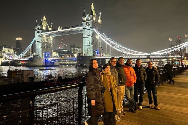 Light Up London: Private 2-Hour Night Tour in an Iconic Black Cab photo 2
