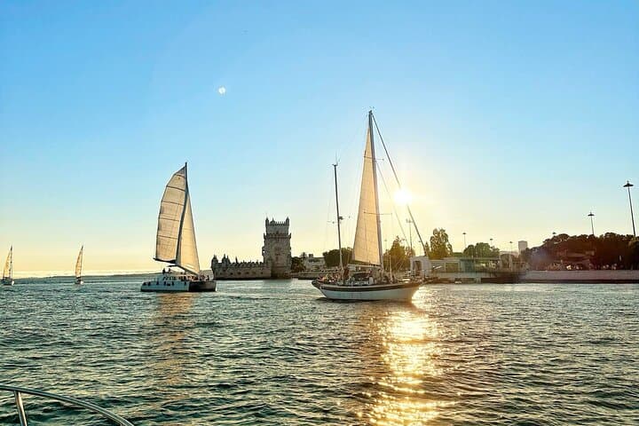 Sunset Sailing on the Tagus: Lisbon Boat Tour from Doca de Alcântara photo 6
