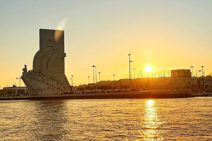 Sunset Sailing on the Tagus: Lisbon Boat Tour from Doca de Alcântara photo 5