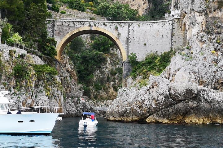 Private Full-Day Boat Tour: Sorrento, Capri & Positano photo 4