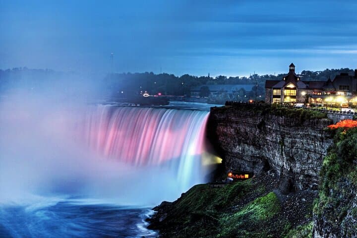 Experience Niagara Falls at Night: Maid of the Mist and Illumination Tour photo 2