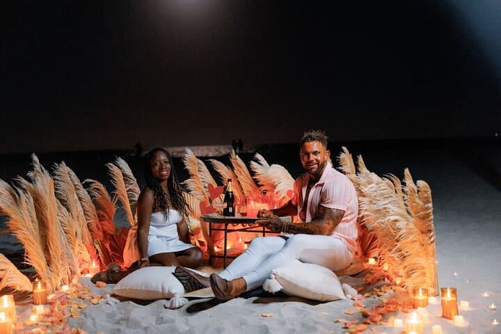 Sunset Beach Picnic Miami: Private Oceanfront Evening on Miami Beach