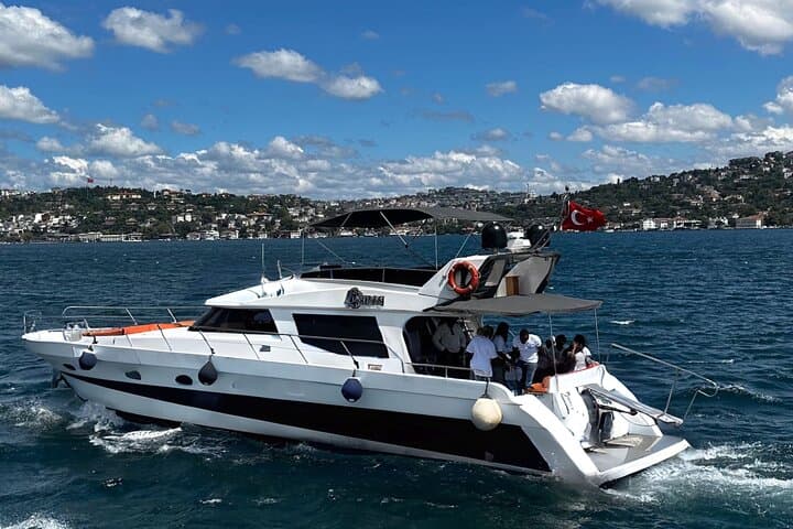 Istanbul Luxury Private Yacht Cruise on the Bosphorus — Private Yacht Rentals & Bosporus Routes photo 2